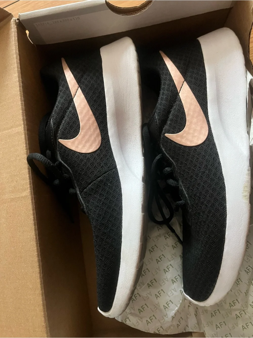 Women's Nike Tanjun 'Black Metallic Red Bronze'